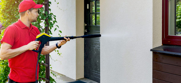 Ravalement façade et pose de bardage bois, pvc..